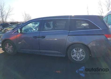 2015 Honda Odyssey Lx z USA, uszkodzony, nr VIN 5FNRL5H28FB122116